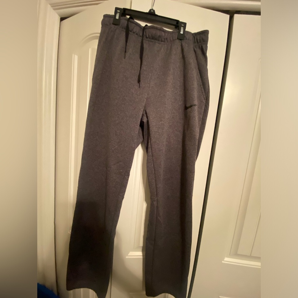 Men’s Nike dri-fit black/grey sweatpants, size medium